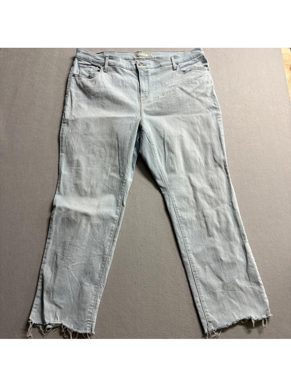 Levi's 724 High Rise Straight Jeans Womens 20W Light Wash Blue Denim Raw Hem